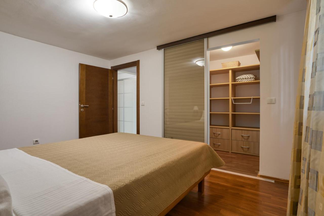 Apartman Marija Lux Sveti Stefan Esterno foto